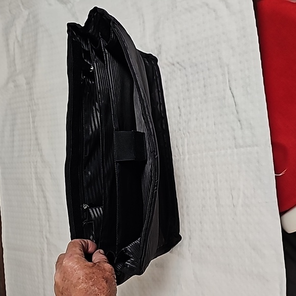 Mobile edge chocolate suede tote case - Picture 13 of 16